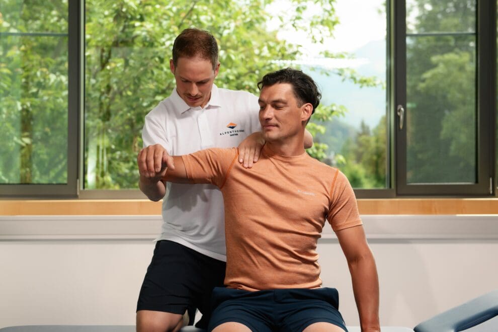 Alpenthermegastein Gesundheitszentrum Physiotherapie Mit Therapeut2 Marktlphotography Schmal Alpenthermegastein Gesundheitszentrum Physiotherapie Mit Therapeut2 Marktlphotography Schmal