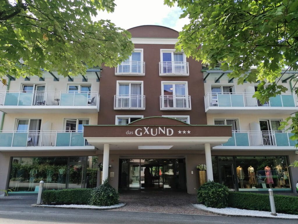 Hoteleingang Das Gxund