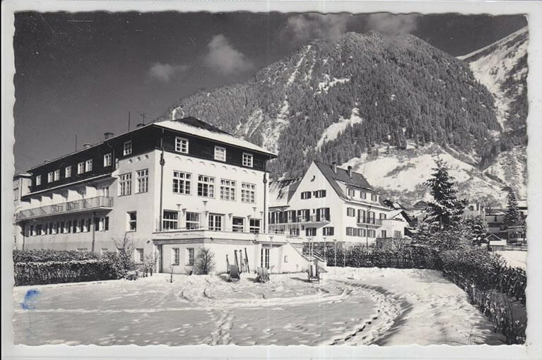 Kurparkhotel im Winter 1952