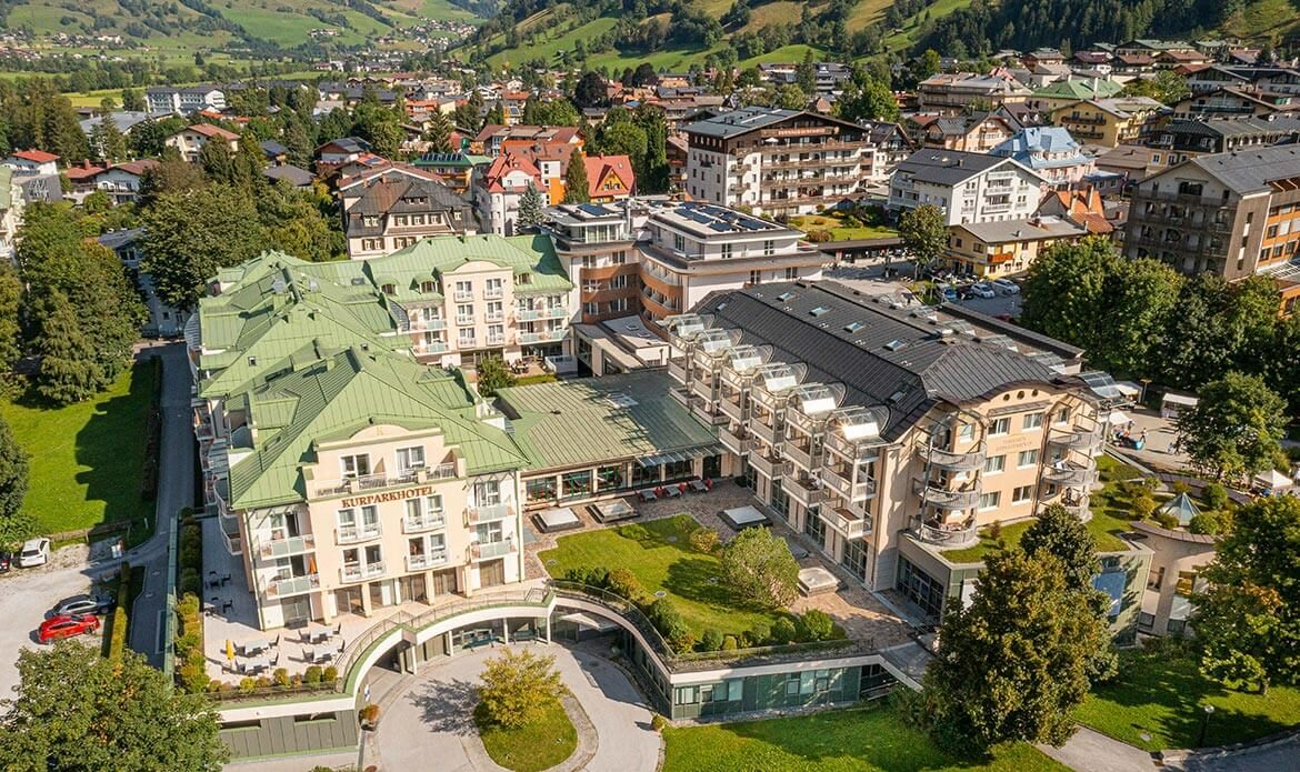 PV-Anlage am Dach: Nachhaltigkeit im Aktiv- & Gesundheitsresort das GXUND – Ihre nachhaltige Kur oder Ihr nachhaltiger Urlaub in Bad Hofgastein