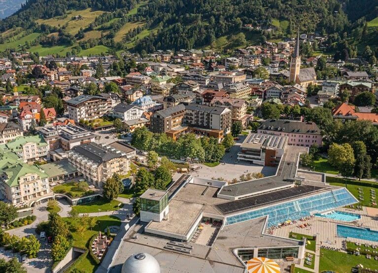 Ihr Thermenhotel in Bad Hofgastein: das GXUND mit unterirdischem Bademantelzugang zur Alpentherme