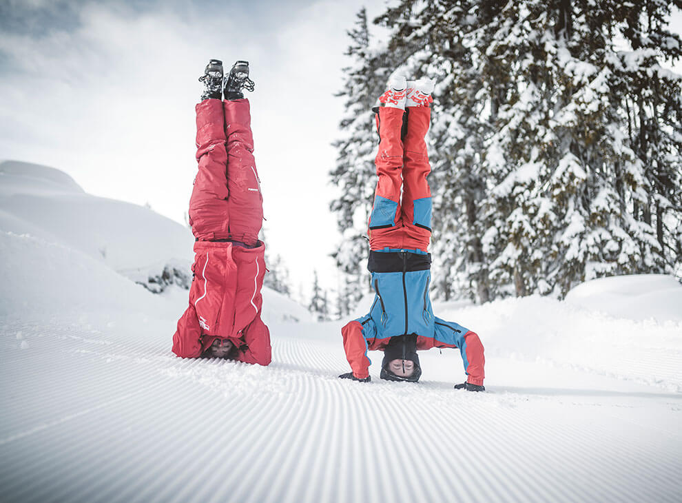 Yoga im Schnee im Winterurlaub in Bad Hofgastein, Gasteinertal